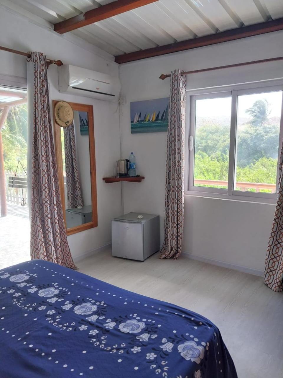 Poisson D'Or Guest House พอร์ตมาตูริน ภายนอก รูปภาพ