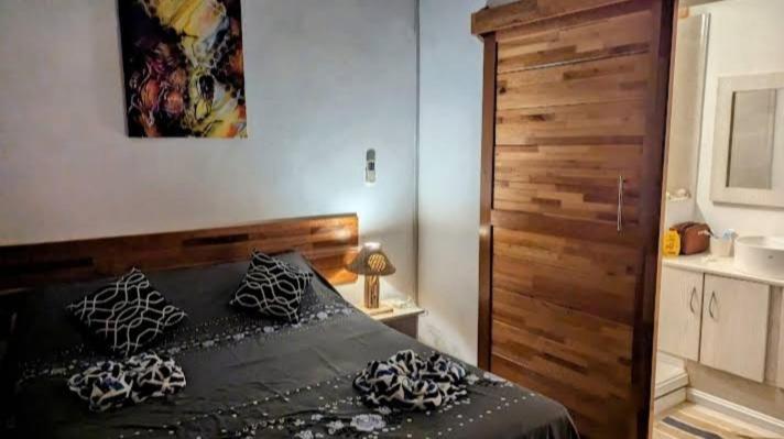 Poisson D'Or Guest House พอร์ตมาตูริน ภายนอก รูปภาพ